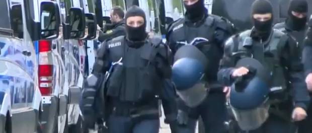 Duitse politie bij actie asielzoekerscentrum Ellwangen
