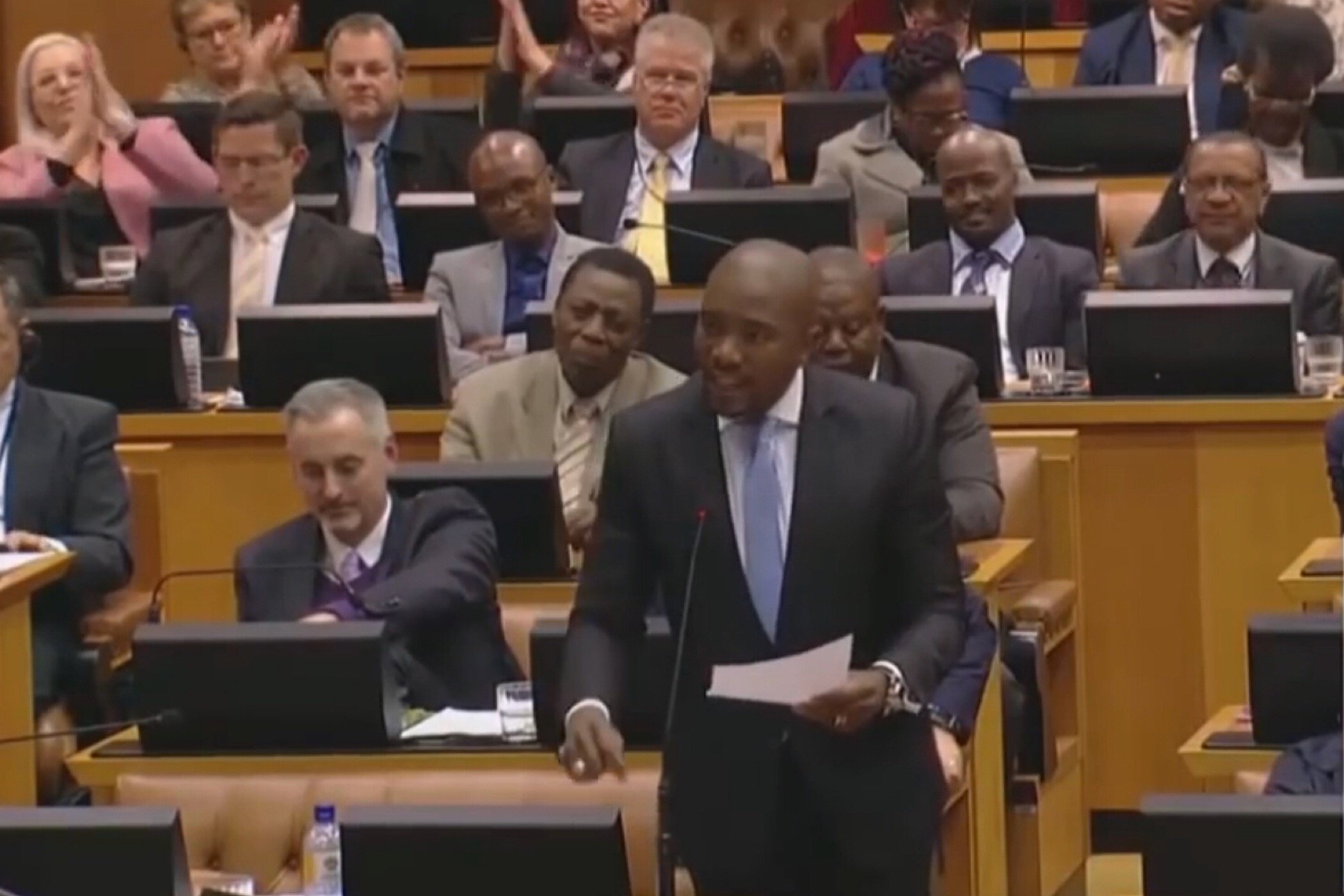 Debat in Zuid-Afrikaans parlement over de landhervormingsvoorstellen