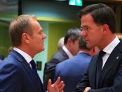 Donald Tusk en Mark Rutte in de Europese Raad (Brussel, 13 december 2018)