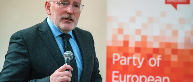 Titelfoto bij artikel OpinieZ.com van Katiana Kayvantash “De diversiteit van Frans Timmermans is niet de oplossing”