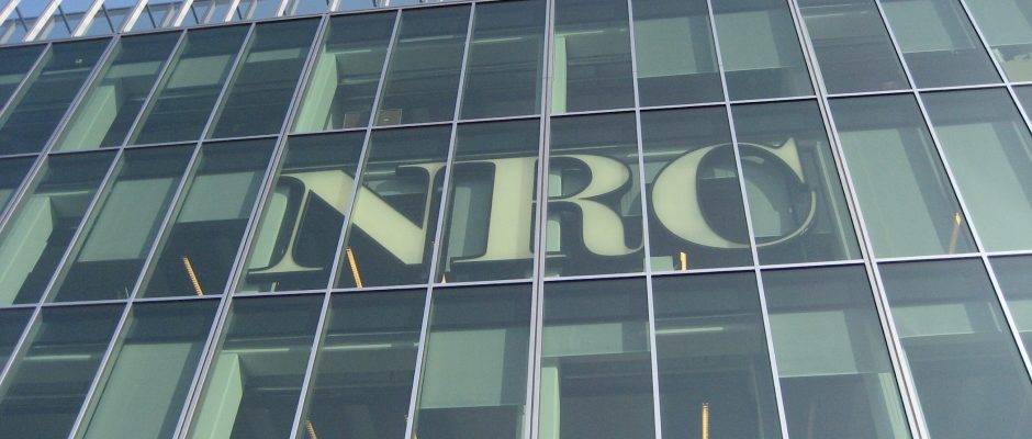 Titelfoto artikel Uri van As voor OpinieZ.com “NRC Ombudsman goochelt met feiten in Mossad-hoax”.