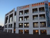 Titelfoto bij artikel Samirrha Tarrass op OpinieZ.com “Links bolwerk Amsterdam degradeert autochtonen tot tweederangs burgers”