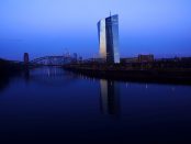 Titelfoto bij artikel redactie OpinieZ “Nederland, de EU en de Euro: verstandig verder (3)”