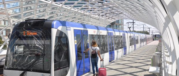 Titelfoto bij artikel Johannes Vervloed op OpinieZ.com “Pak infrastructuur aan en zorg voor belastingverlaging”