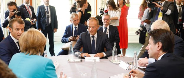 Titelfoto bij artikel George van Bergen op OpinieZ.com “Nexit: het antwoord op Brusselse onzin”