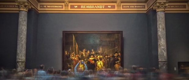Titelfoto bij artikel Samirrha Tarrass op OpinieZ.com “Hoe 20 jaar Links mij naar het Realisme duwde”