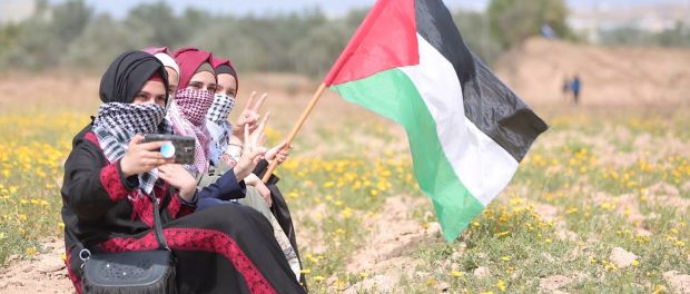 Titelfoto bij artikel Ernst Lissauer op OpinieZ.com “Miljardensteun aan Palestijnen nadert einde”