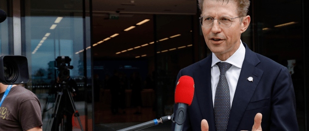 Genderideologie zet vrouwenrechten bij het grofvuil Alma van hees opiniez