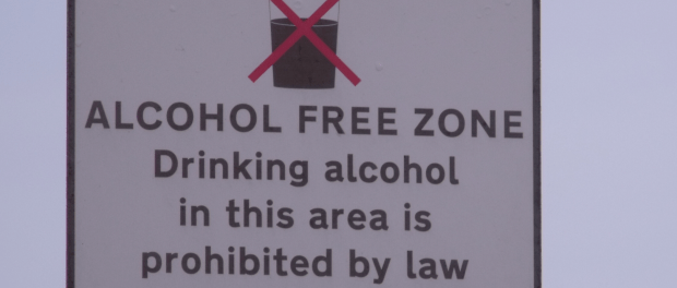 Woke Woensdag - Van Alcoholvrije Universiteit tot Racistische Grenzen Redactie opiniez 29 september 2021