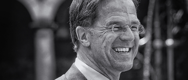 Titelfoto bij Help, Rutte IV gaat Nederland verbouwen! Johannes vervloed OpinieZ @Diplo_jv