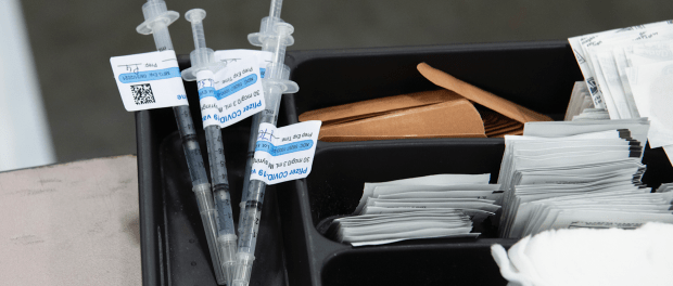 Titelfoto bij artikel Kanttekeningen bij vaccinatiebeleid VS en Nederland Lucas hartong opiniez