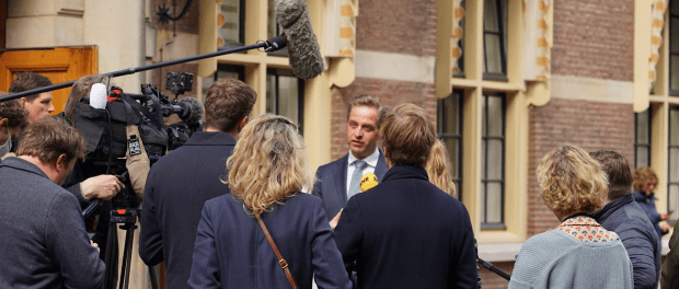 Titelfoto bij artikel Hugo's "pandemie van de ongevaccineerden" Annelies strikkers opiniez