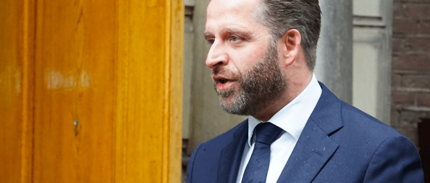 Titelfoto artikel Hoe doorbreken we de coronapolarisatie? Jan gajentaan opiniez