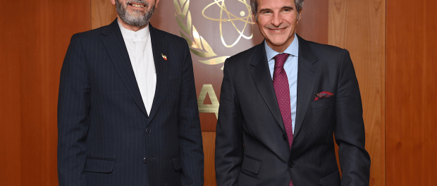 Titelfoto bij artikel Naïef Westen praat over herleving Iran-deal (1) Katiana Kayvantash opiniez