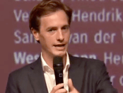 Titelfoto bij artikel VOLT: de rijzende EU-knuffelpartij op links Robert raupach opiniez