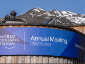 Titelfoto artikel Terwijl Nederland vastloopt borrelen politici en bestuurders in Davos freek van beetz opiniez