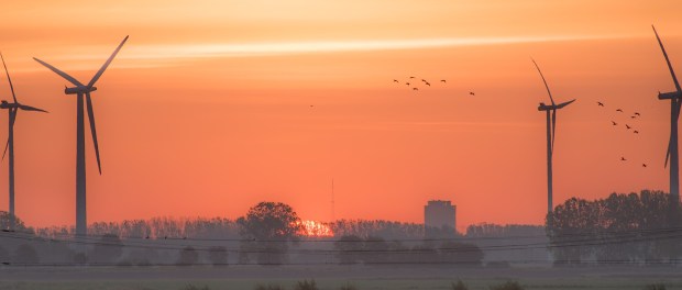 Titelfoto bij artikel De kostbare klimaatluchtfietserij van het kabinet Rutte IV Johannes vervloed opiniez