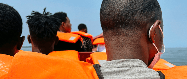 Titelfoto bij artikel Bij asielimmigratie doen de harde feiten er niet meer toe Wouter roorda opiniez
