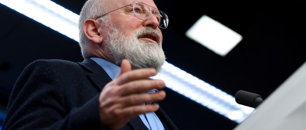 Titelfoto bij artikel De absurde aanbidding van Frans Timmermans Maaike van Charante opiniez