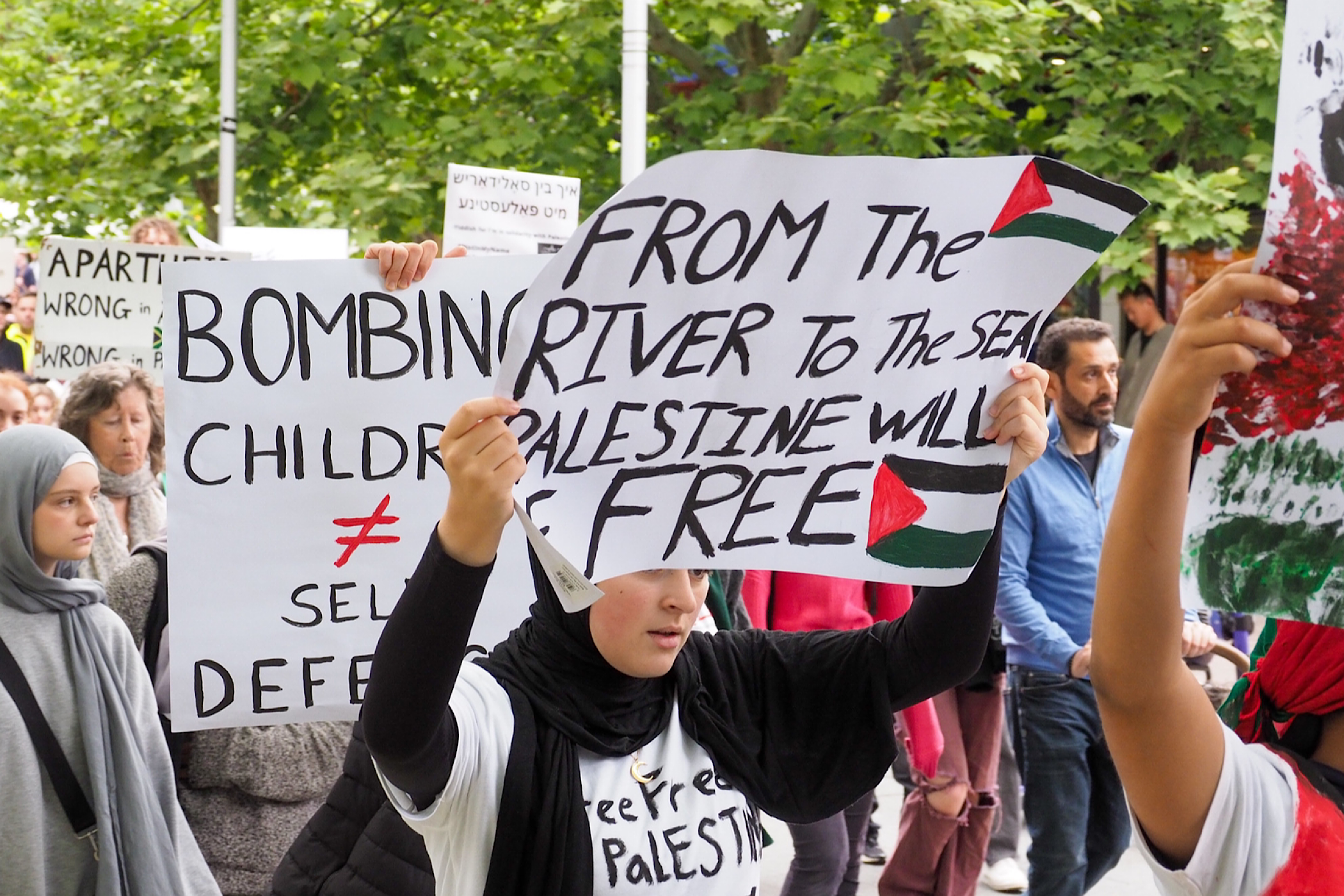 Titelfoto bij artikel Waarom wordt er niet tegen Hamas gedemonstreerd? Alma van hees opiniez