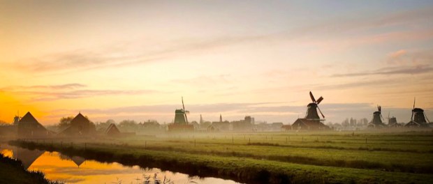 Titelfoto Er is meer dan dialoog nodig om de kloof te overbruggen