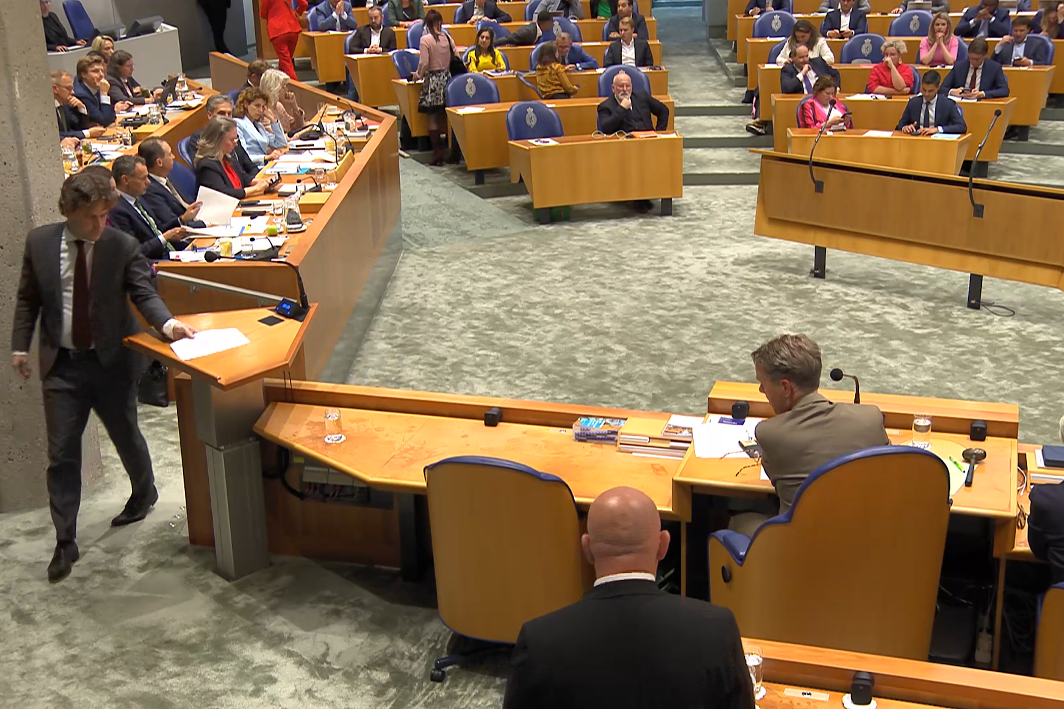Titelfoto bij artikel Tweede Kamer heeft geen motie-quotum, maar emotie-quotum nodig Paul verburgt opiniez