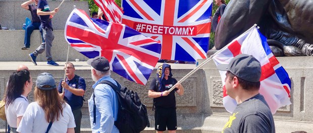 Titelfoto bij artikel Tommy Robinson is niet het probleem Maaike van charante opiniez