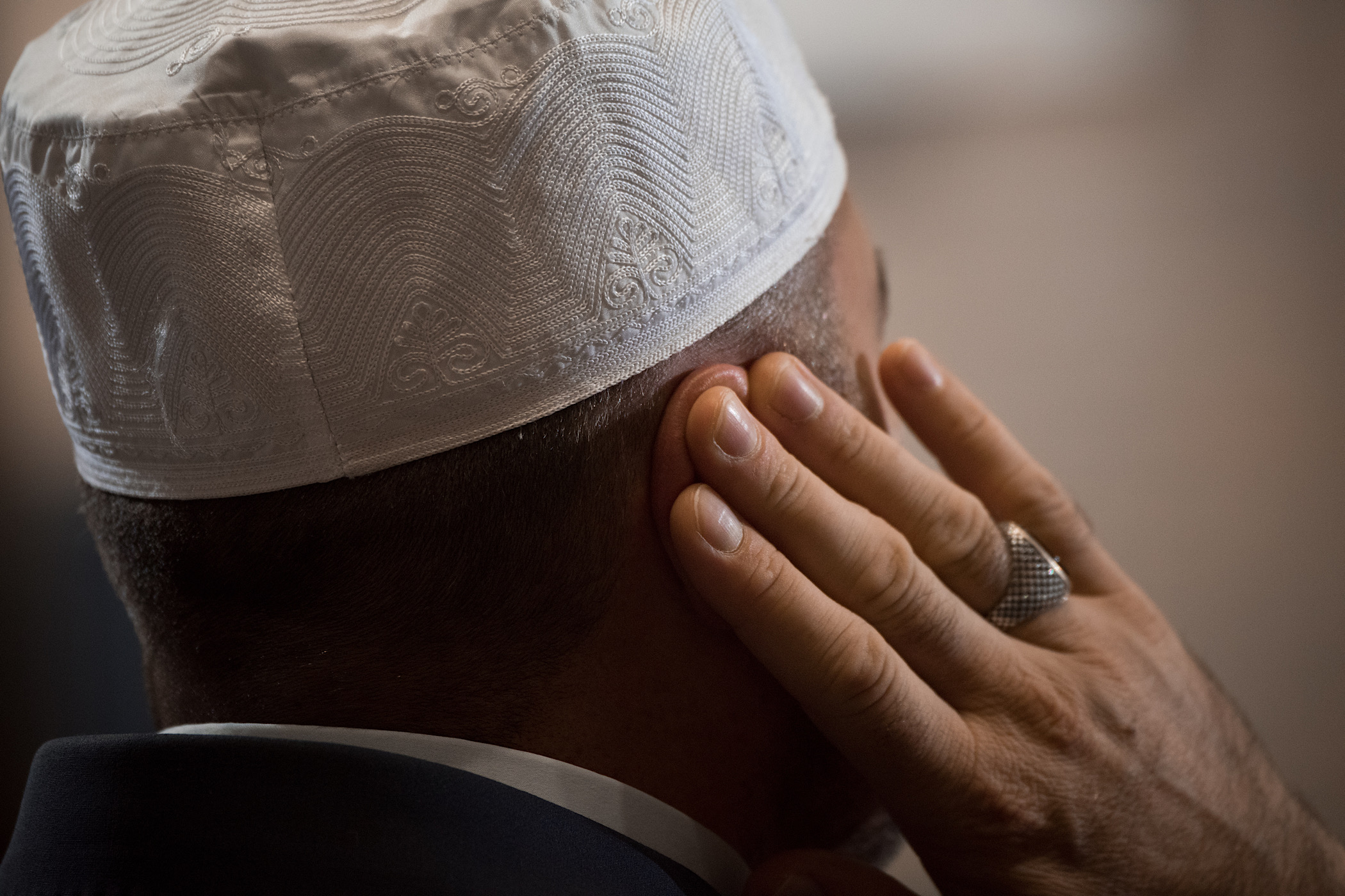 Titelfoto bij artikel Islamisering maakt Nederlanders tot vreemden in eigen land Opiniez ines van bokhoven
