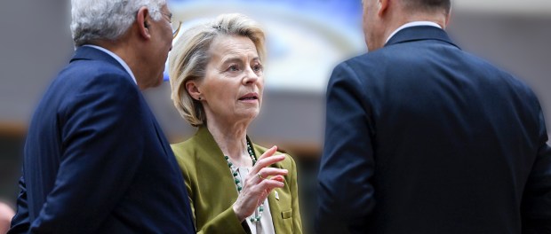 Titelfoto bij artikel Brussel wil EU-kritisch geluid smoren op de sociale media johannes vervloed opiniez