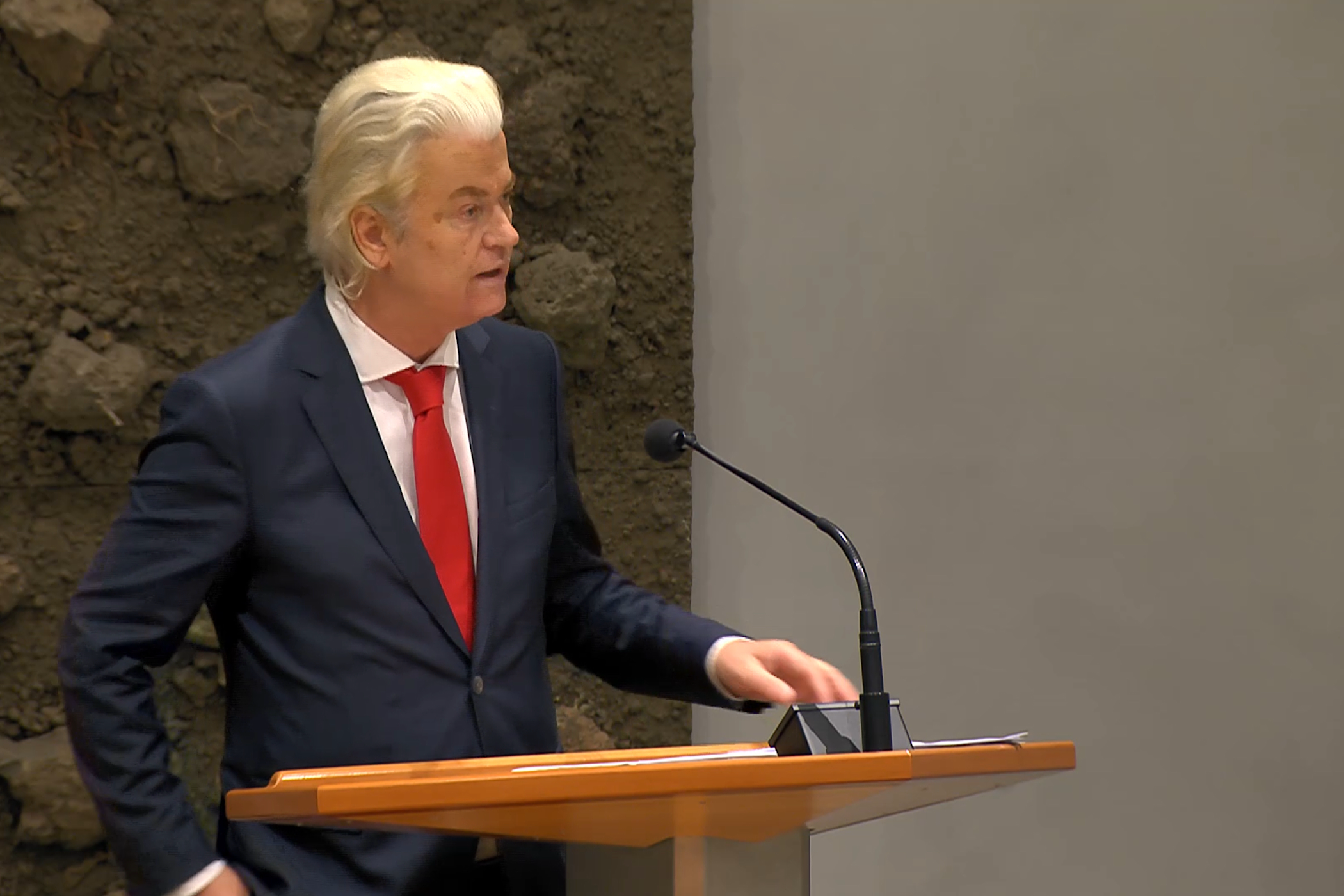 Titelfoto Artikel Val kabinet is strategische zet Wilders in landsbelang Opiniez bauke geersing
