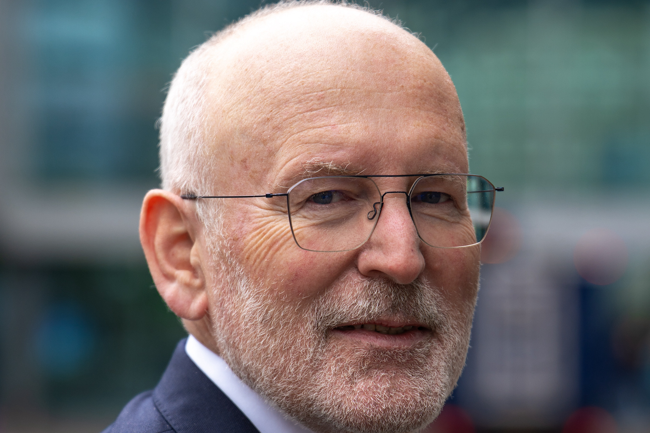 Titelfoto artikel Frans Timmermans: geen oppositieleider, maar een politieke non-valeur Bauke geersing opiniez