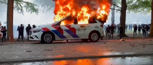 Titelfoto bij artikel Werd de demonstratie tegen het asielbeleid gekaapt door links? bauke geersing opiniez