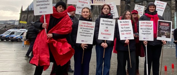 Titelfoto bij artikel Tien jaar na de groepsaanrandingen Oudejaarsavond Keulen 2015 Opiniez sybilla claus