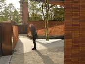Titelfoto bij artikel De morbide strijd om het slachtofferschap Marcia van gelderen opiniez