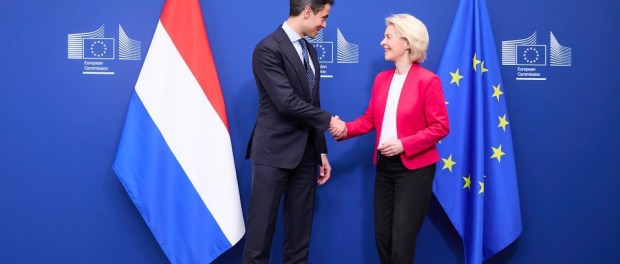 Titelfoto bij artikel EU-regelmachine dendert onverminderd door pieter cleppe opiniez