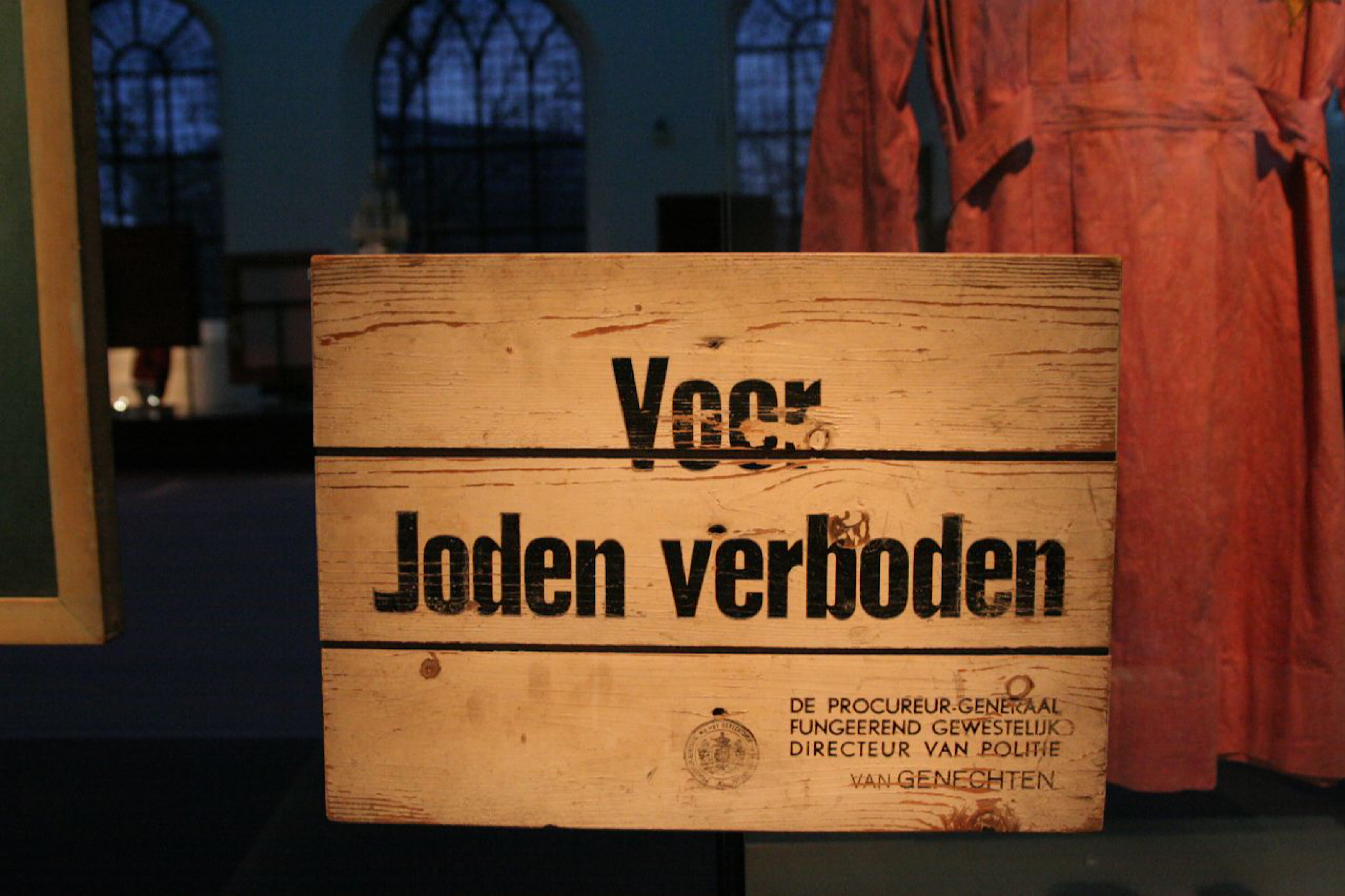 Titelfoto bij artikel Gefaseerde herintroductie van Joods leven in Amsterdam marcia van gelderen opinieZ