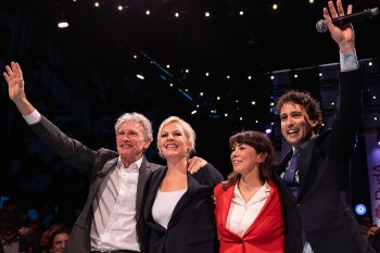 Titelfoto bij artikel Van Mao tot Miljoenen: de extreemlinkse carrière van Paul Rosenmöller rene dercksen opiniez