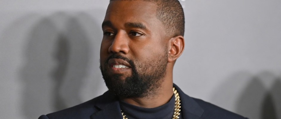 Titelfoto bij artikel Ondanks eerdere antisemitische uitspraken trad Kanye West gewoon op in Arnhem geke van der sloot opiniez